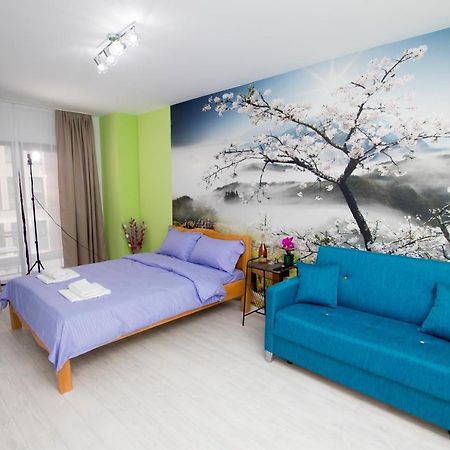 Studio Moghioros Park Bukarest Exteriör bild